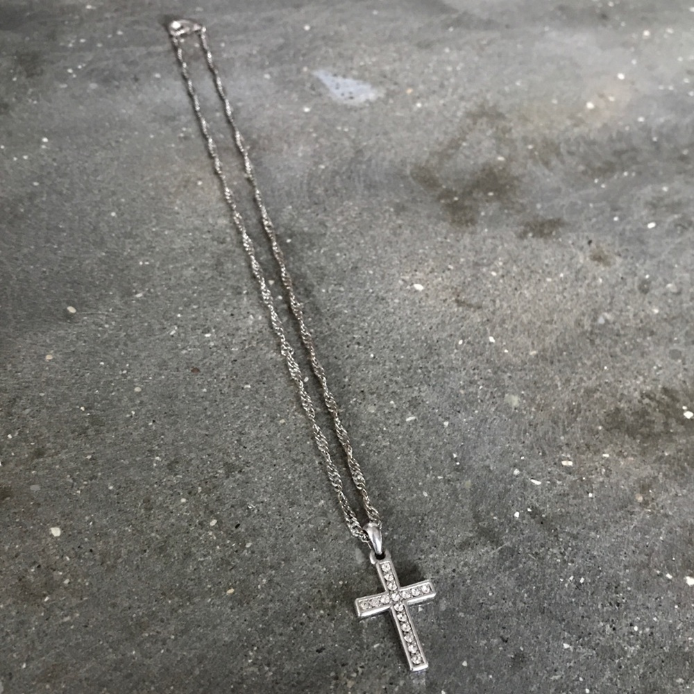Montana Silversmith Cross Necklace